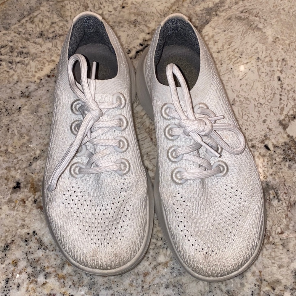 White Allbirds Size 8 Women’s
